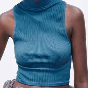 Zara mock neck tank in green